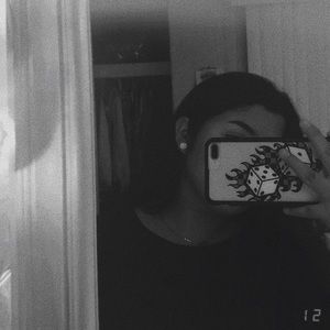 Meet your Posher, Jade